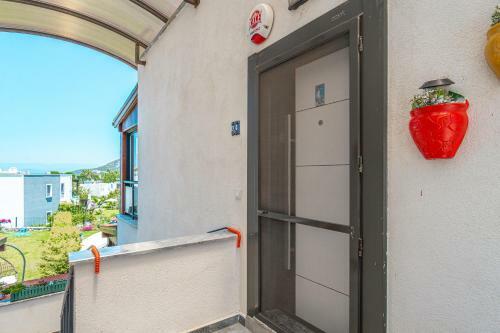 Apartamento Havuzlu Site I�inde Deniz Manzaral? Daire