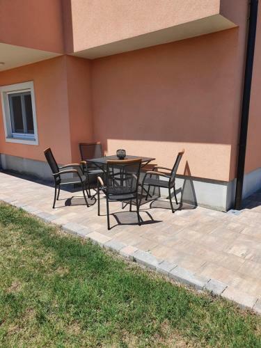 Apartma Maja, Mateja