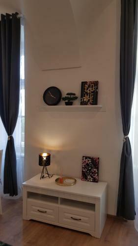 Lovely Center Apartment