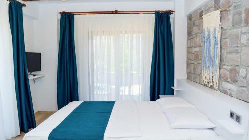 Hotel G�k�eada Deep Breath