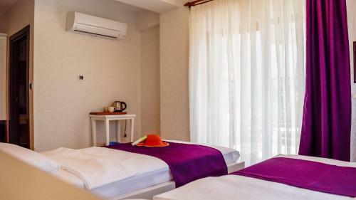Hotel G�k�eada Deep Breath