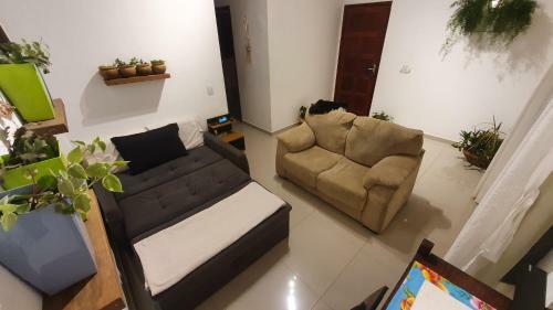 Sof� Cama Na Sala Em Casa Compartilhada