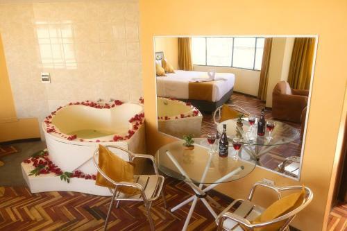 Hotel Juan De La Torre