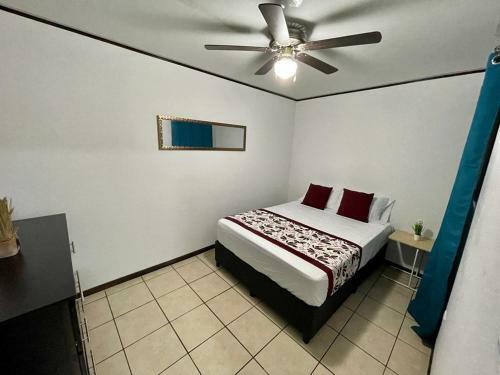 Apartamentos Cielo #7, Airport Juan Santamar�a