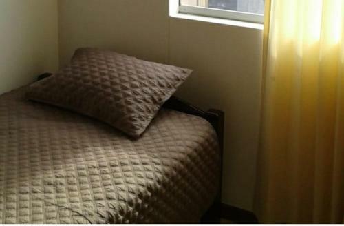 C�moda Habitaci�n En Departamento Bien Ubicado