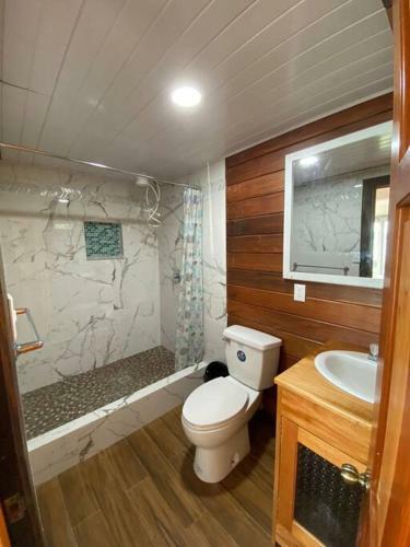 Apartamento A Orilla Del Lago A 30 Min de Tikal