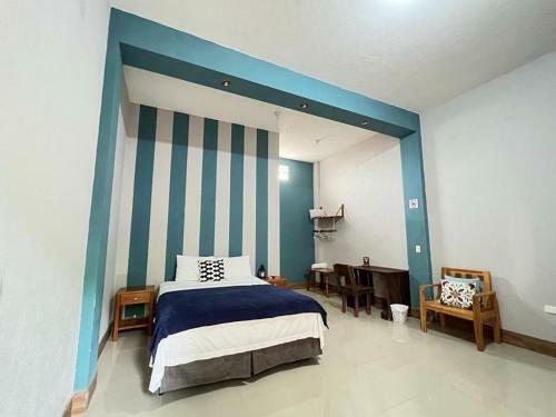Hostal Dukeia Guest House