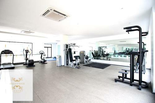 The Executive Luxury Apartment@ 2bedroom Embassy Gardens