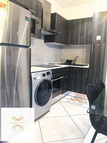 The Executive Luxury Apartment@ 2bedroom Embassy Gardens