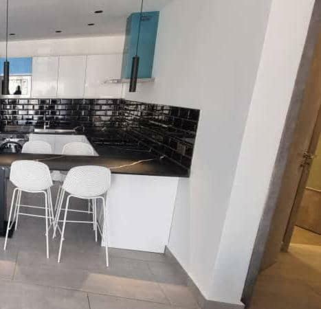 Luxurious 2 Bedroom Apartment Space