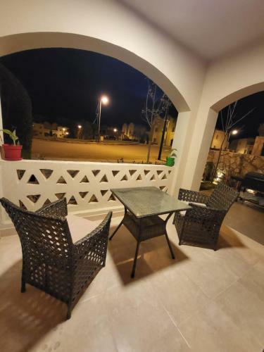 Chic Apartment In Makadi Heights