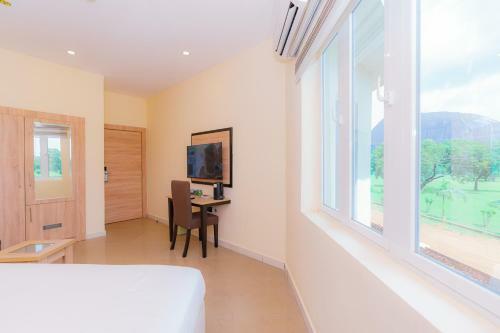 Hotel Zuma Rock Resort