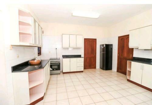 Creek Side Residential Nyali Entire Villa With Private Pool
