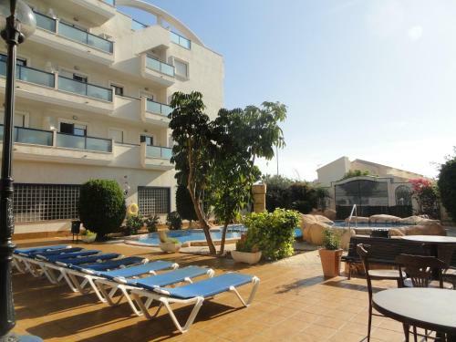 Playamarina II Aparthotel Cabo Roig