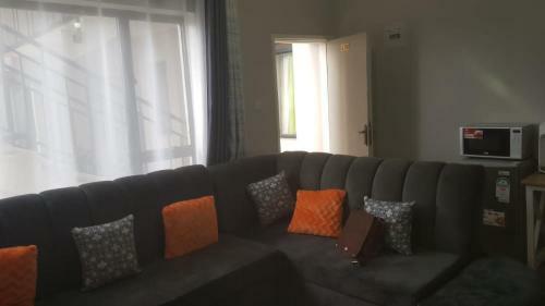 Apartamento Waridi House