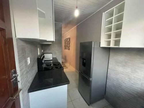 Spacious 2 Bedroomed Semi-detached Fully Furnished Apartment