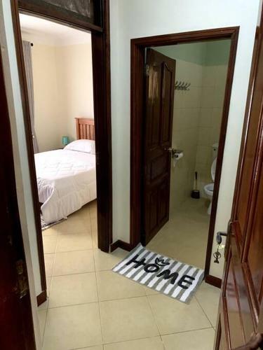 Cozy 2-bedroom Apartment Within City Limits.