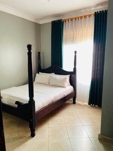 Manzi Home 2 Bedroom 2 Bath