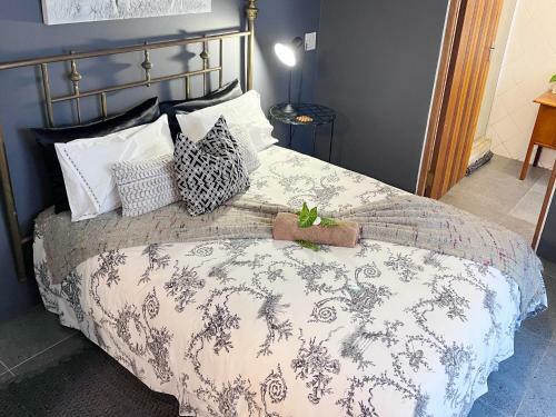 Hostal Porkys B+b And Self Catering