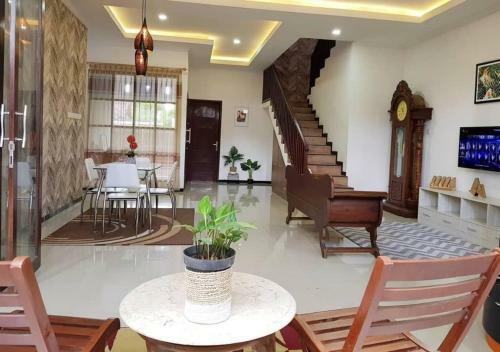 Villa Jobo Guest House 4br