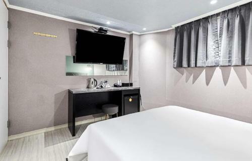 Motel Hotel Wo Yongsan Station