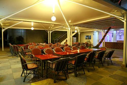 Hotel M Aples Jacks Place