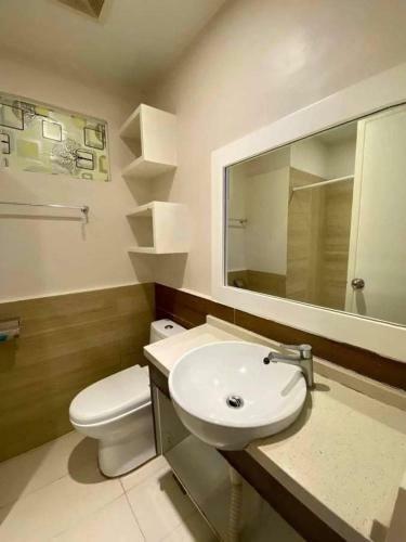 Apartamento 3br Condo With Balcony-near Sm Mall