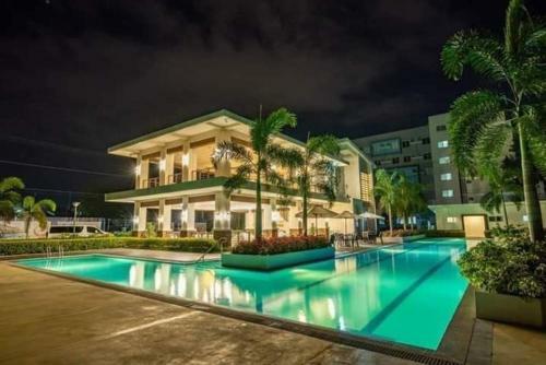 Apartamento Mid-rise 8 Spatial 2br Condominium