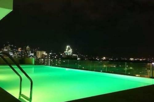 Apartamentos Mabolo Garden Flat With Free Rooftop Pool