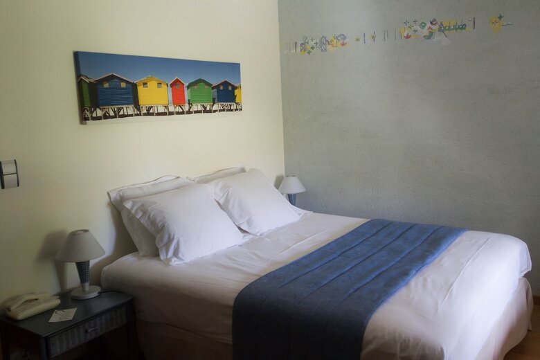 Hotel Le Bonheur Dans Le Pr�