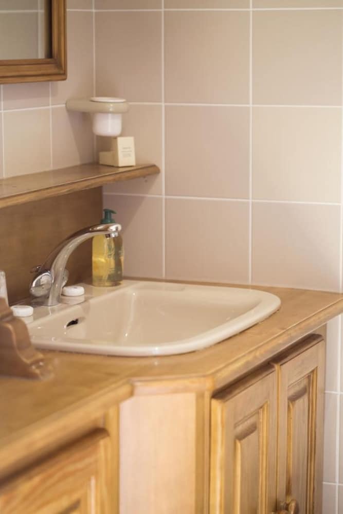 Hotel Le Bonheur Dans Le Pr�