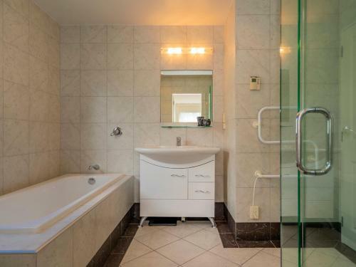 Villa Marina - Whitianga Holiday Home