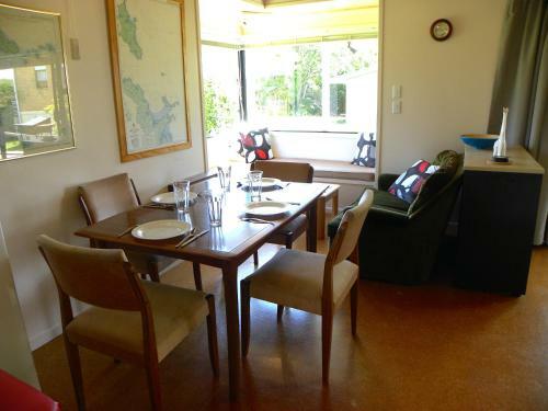 Fun At Wharekaho - Simpsons Beach Holiday Home