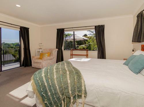 View From The Top - Whitianga Holiday Home