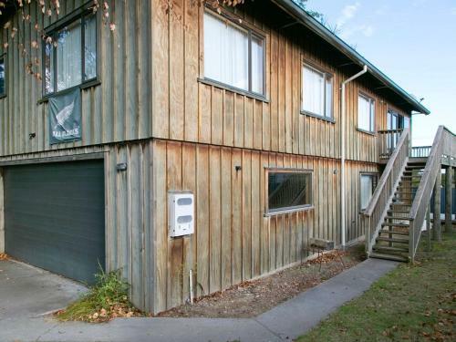 Whakaipo Views - Taupo Holiday Home