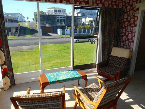 Bobs Bach - Mt Maunganui Bach