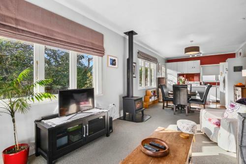 Silkwood Cottage - Richmond Holiday Home