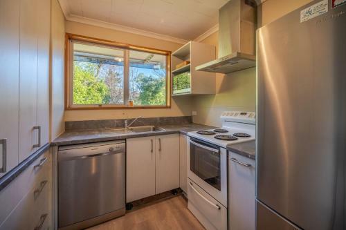 Woodills Wonderland - Akaroa Holiday Home