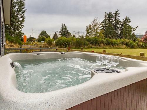La Porte Orange Avec Spa - Ohakune Holiday Home