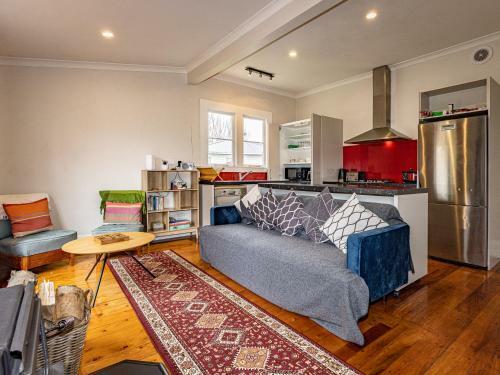 Old Railway Cottage - Ohakune Holiday Home