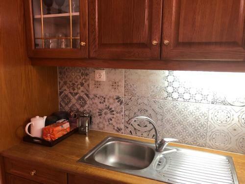 Hostal ?enonas Kourites