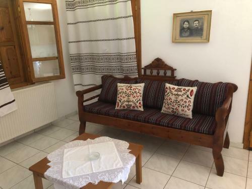Hostal ?enonas Kourites