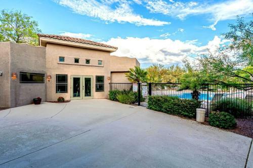 Luxury 3bd/2ba Home Near Tucson W/ Desert Views