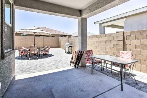 Spacious Surprise Home Near Sports Stadiums!