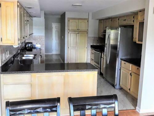 Villa Amazing Views, Family Fun, Private Dock, Sleeps 16