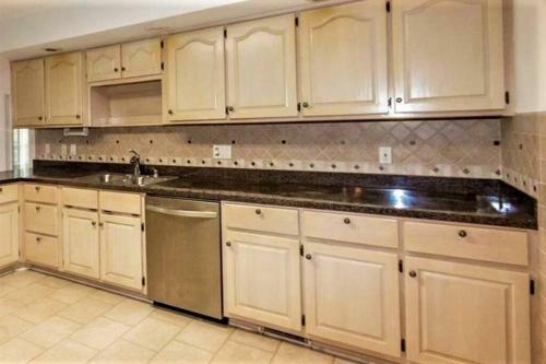 Villa Amazing Views, Family Fun, Private Dock, Sleeps 16