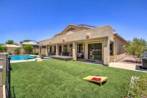 Family-friendly Home About 11 Mi To Dtwn Phoenix!