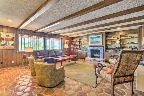 Family-friendly Tucson Home With Mountain Views
