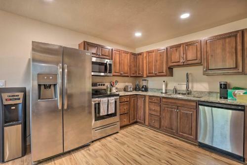 Tucson Home With Games, Bbq 9 Mi To Natl Park