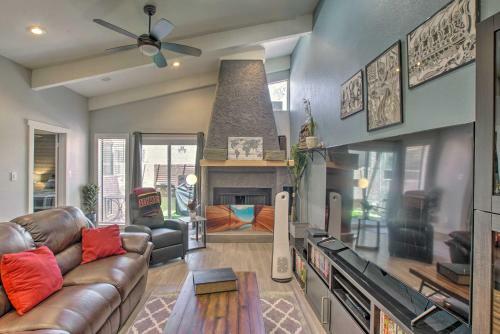 Breezy Townhome Less Than 2 Mi To Scottsdale Stadium!